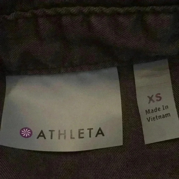 Athleta Tencel button down tank - Picture 9 of 9